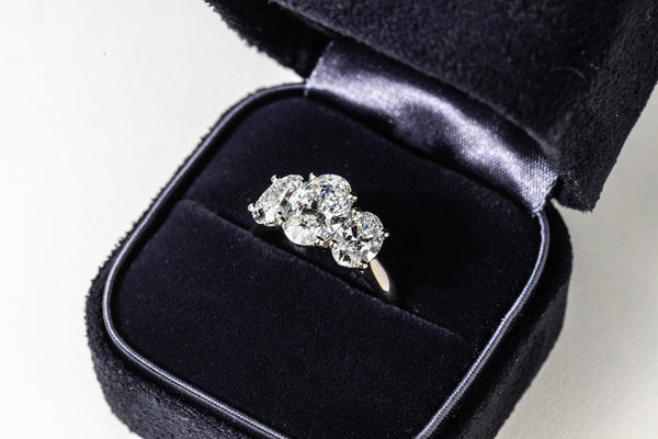 Lab diamond oval trilogy ring